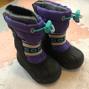 Sorel toddler girls snow boots size 5